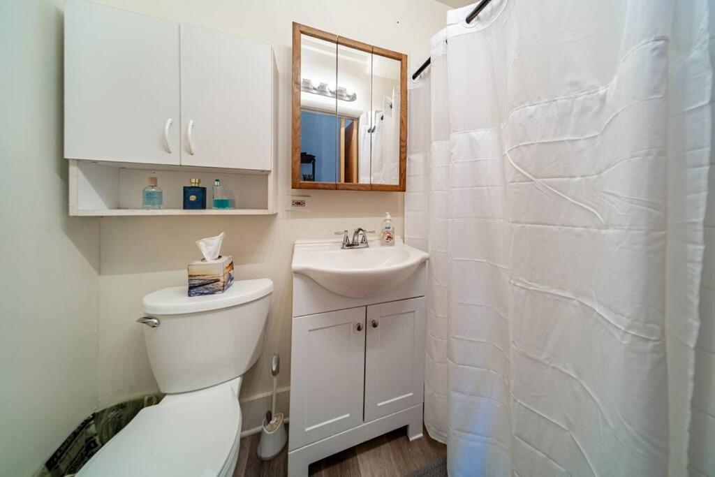Cottage In The Falls, 2 B, 2 Bath, Fireplace Cuyahoga Falls Exteriör bild